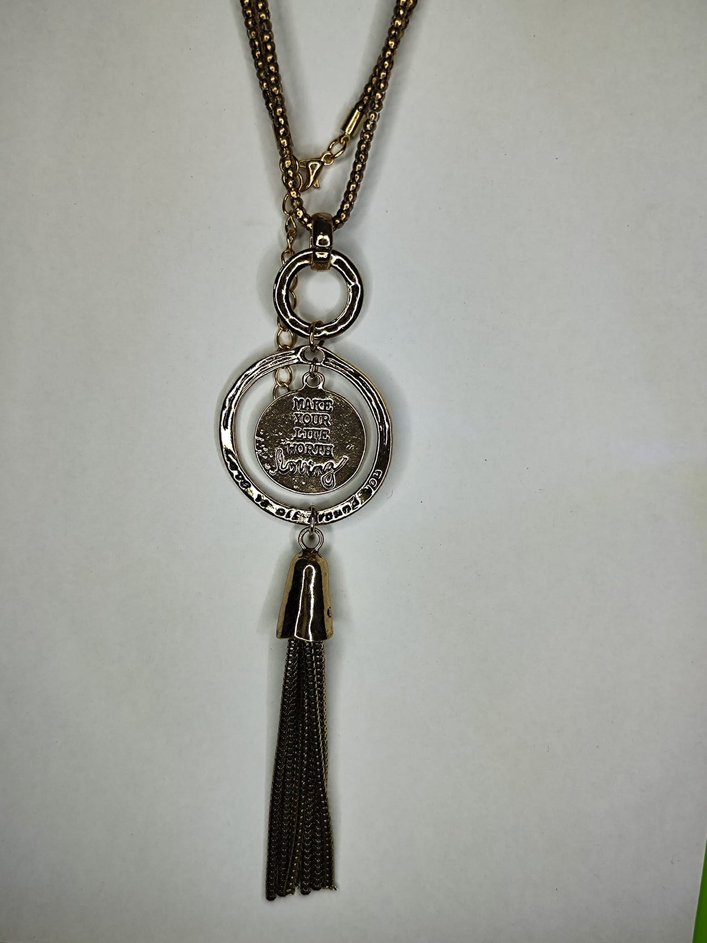 Collar Estilo (dorado)