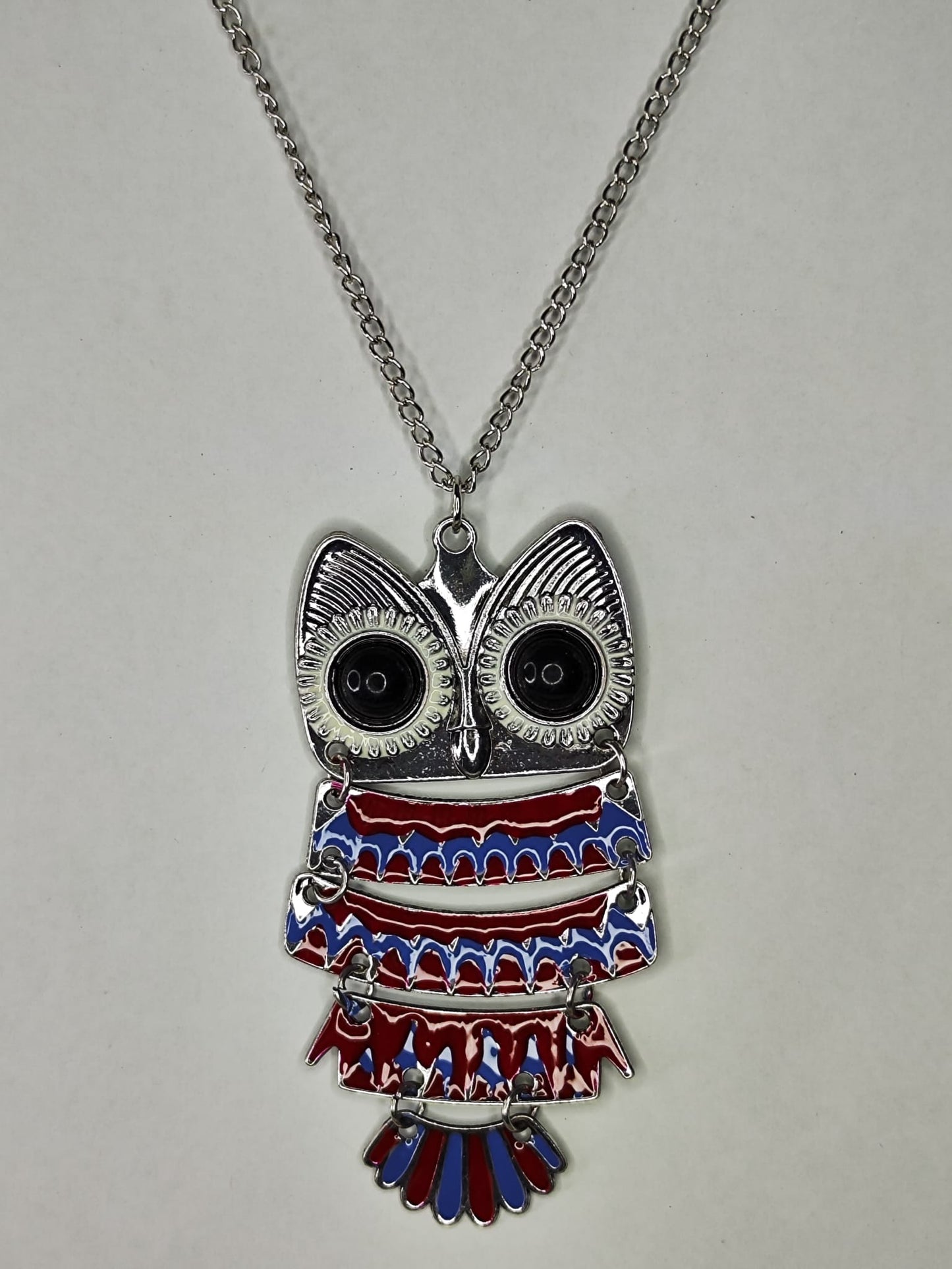 Collar Buho (plateado - azul y rojo)