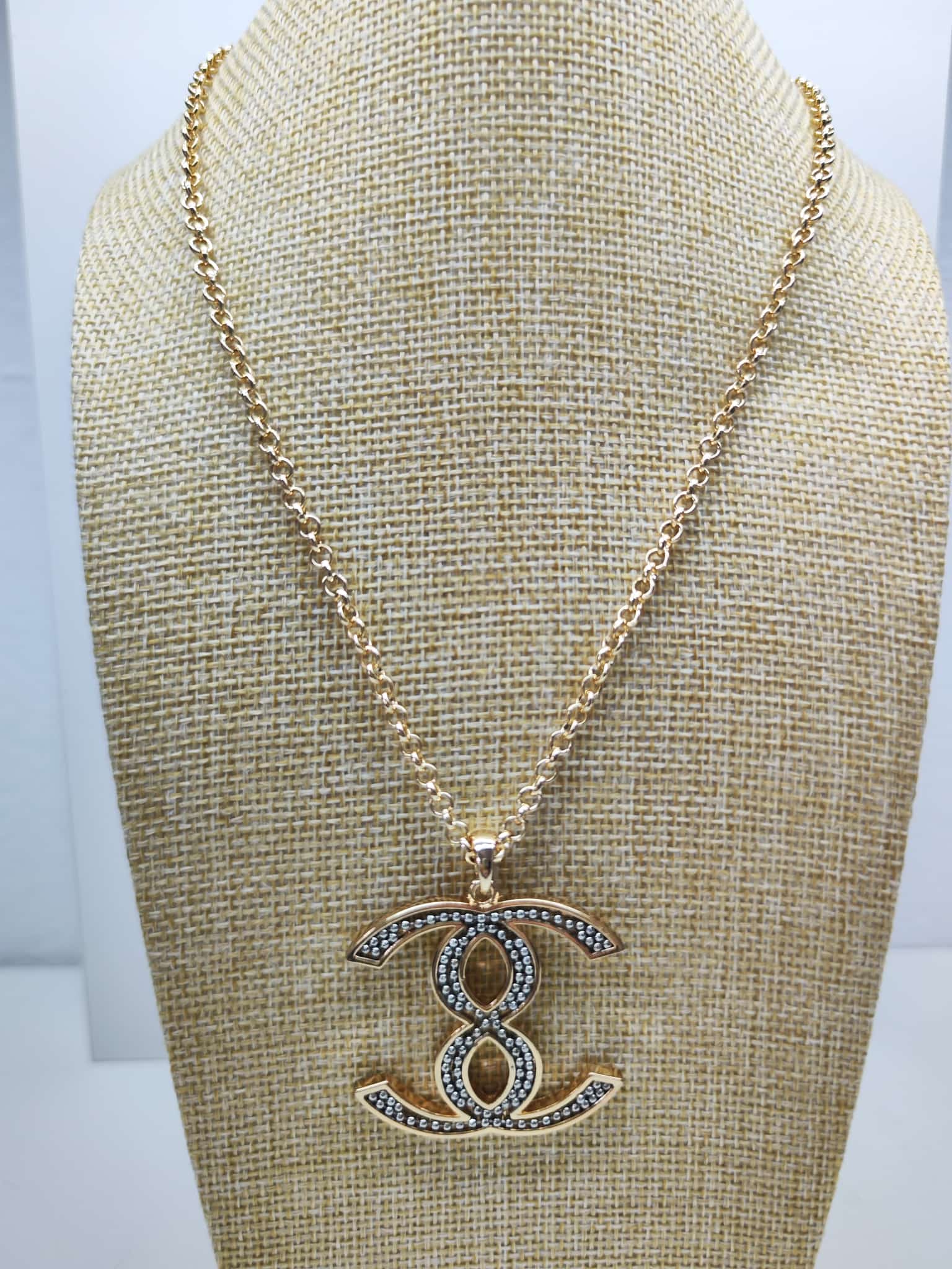 Collar con colgante - Dorado gris