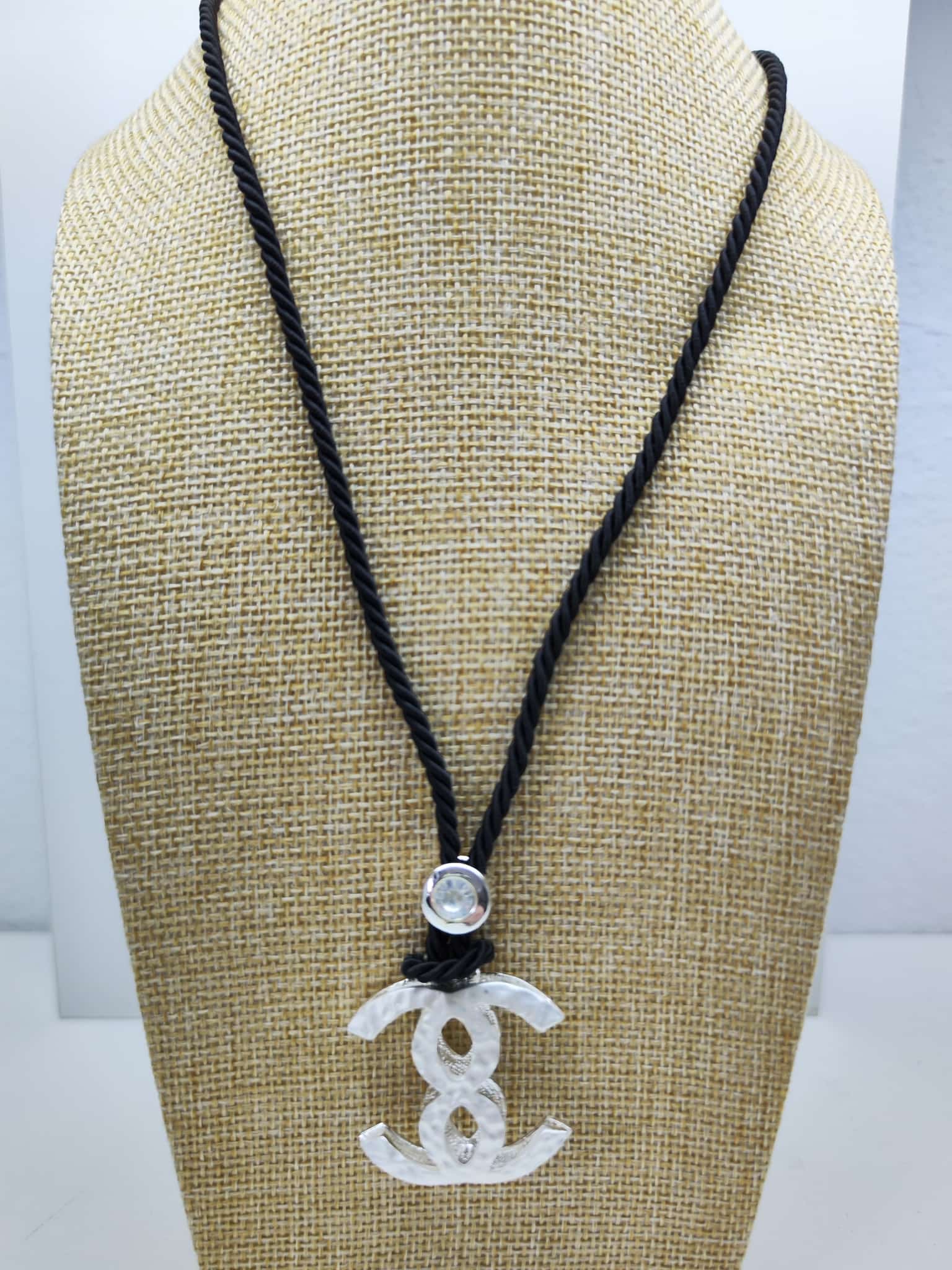 Collar con colgante - Fashion blanco