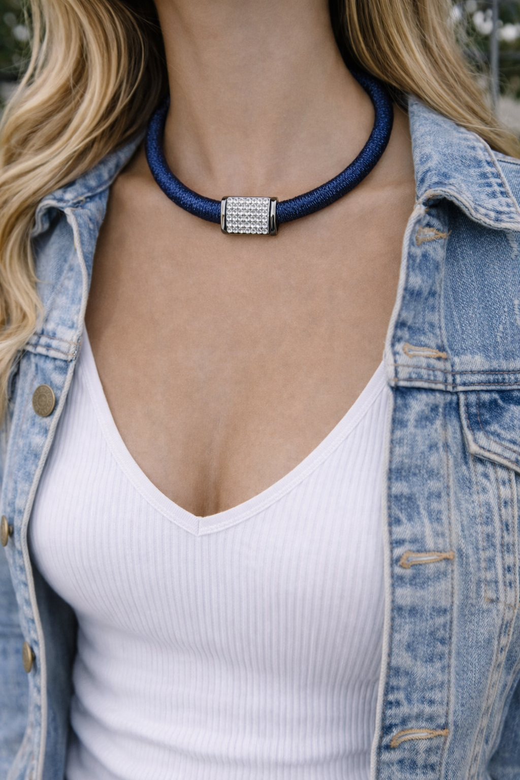 Florenz blauer Kragen