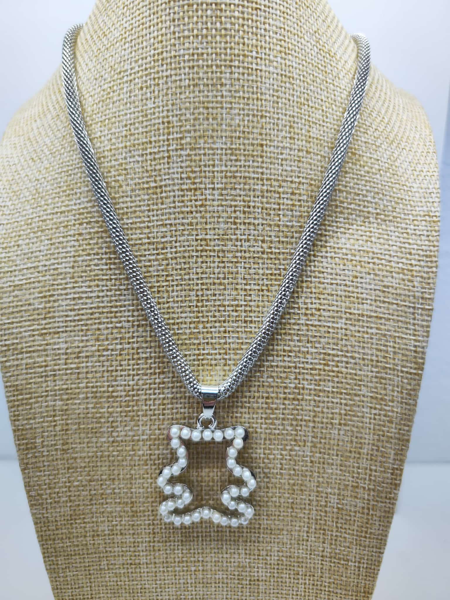 Collar con colgante Oso - blanco/plateado