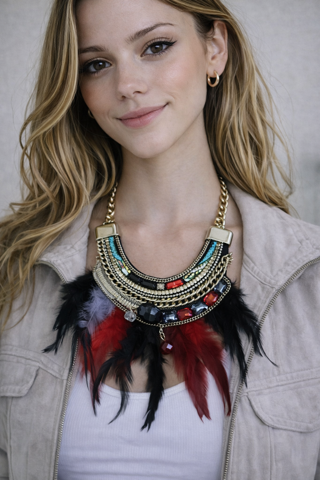 Collar Pluma rojo
