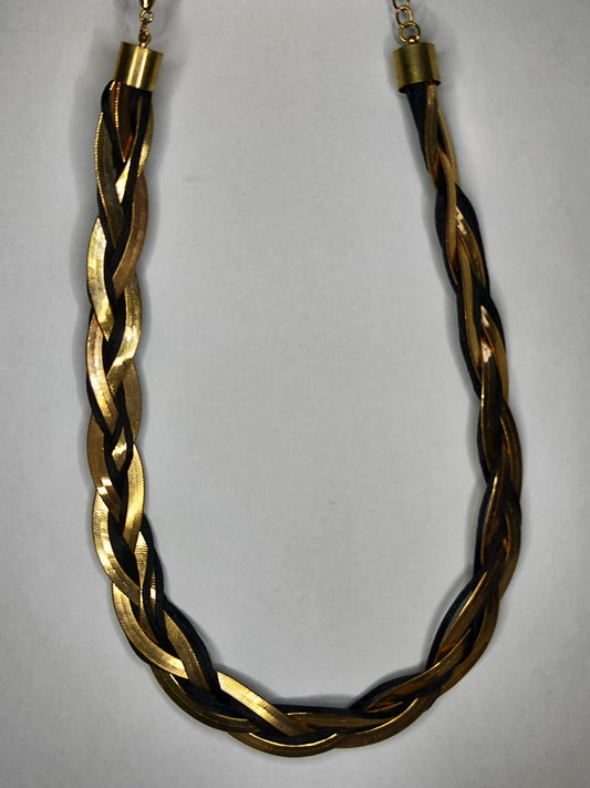 Collar Baile negro y dorado