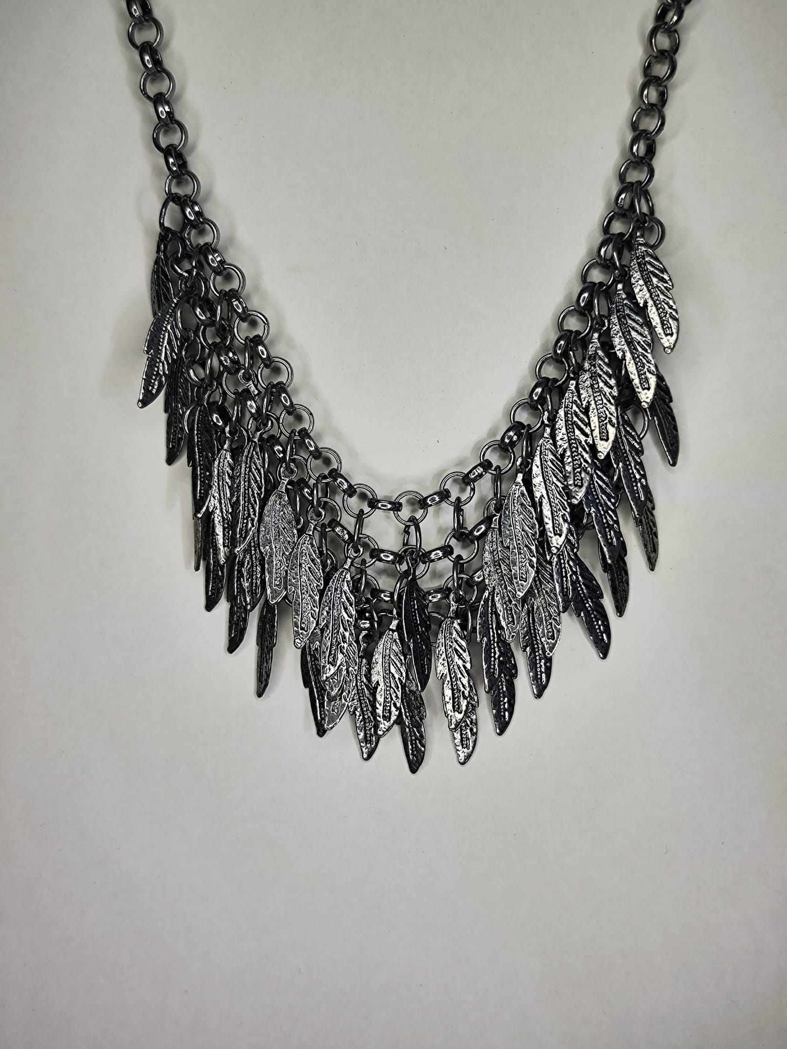 Collar Hojas (plateado)