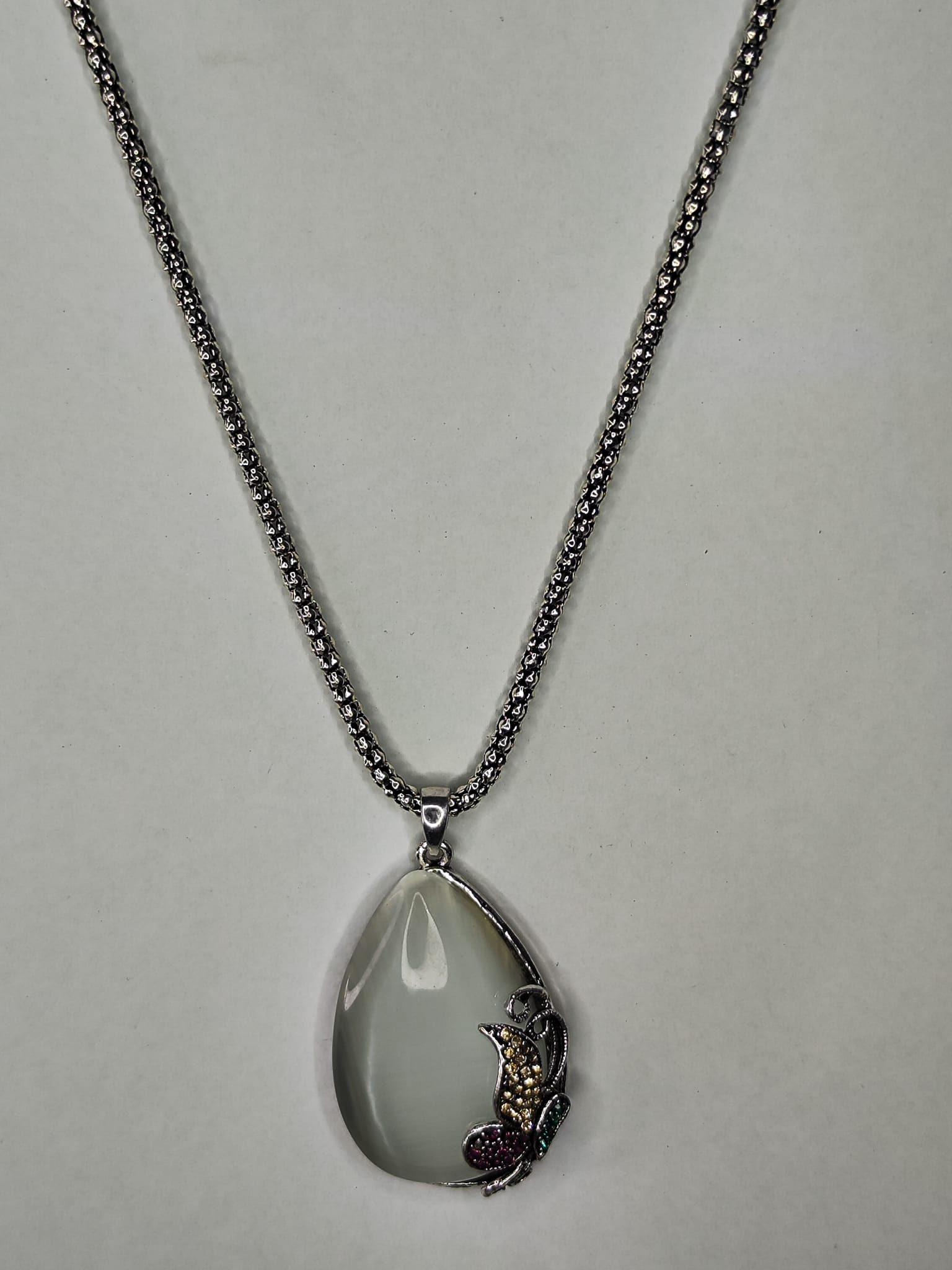 Collar con piedra blanco - plateado