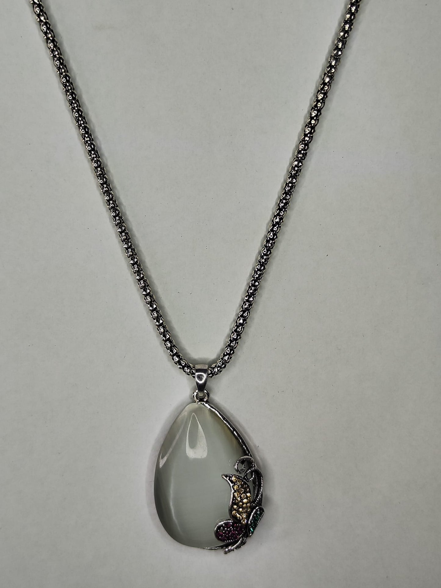 Collar con piedra blanco - plateado