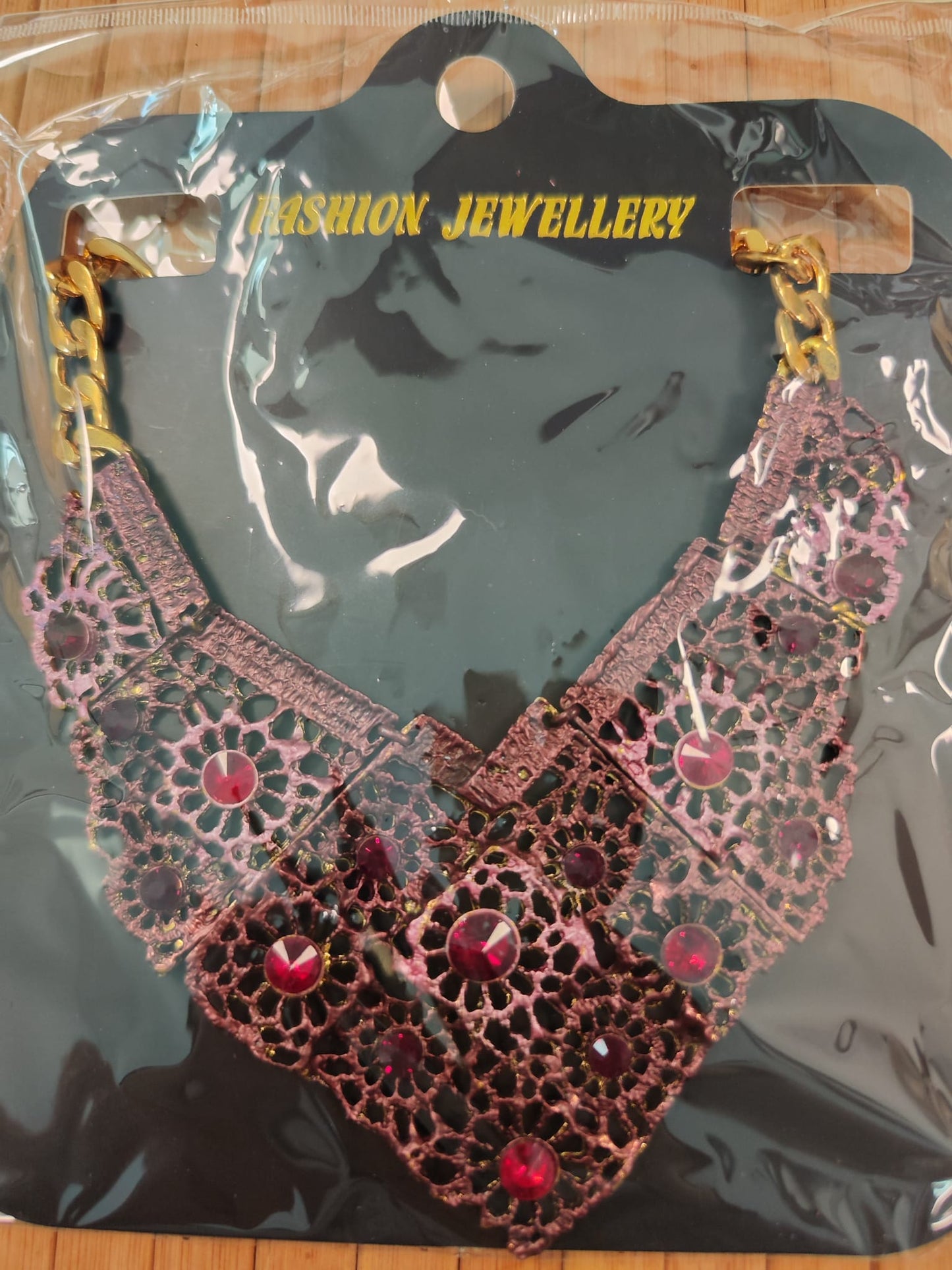Collar rosa
