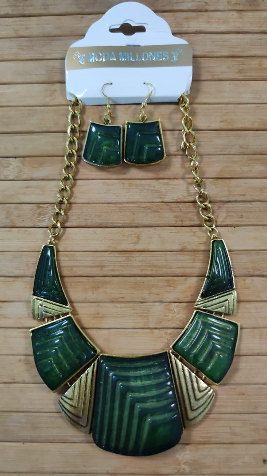 Collar Cleo verde