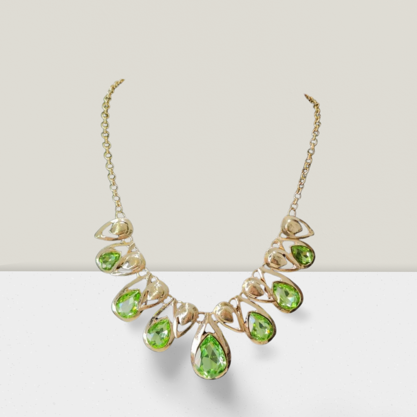 Grünes Blinkhalsband