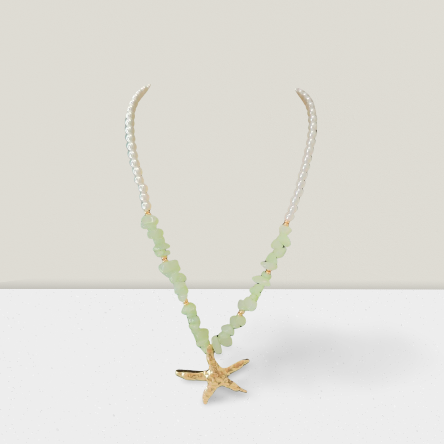 Collar mar verde clarito