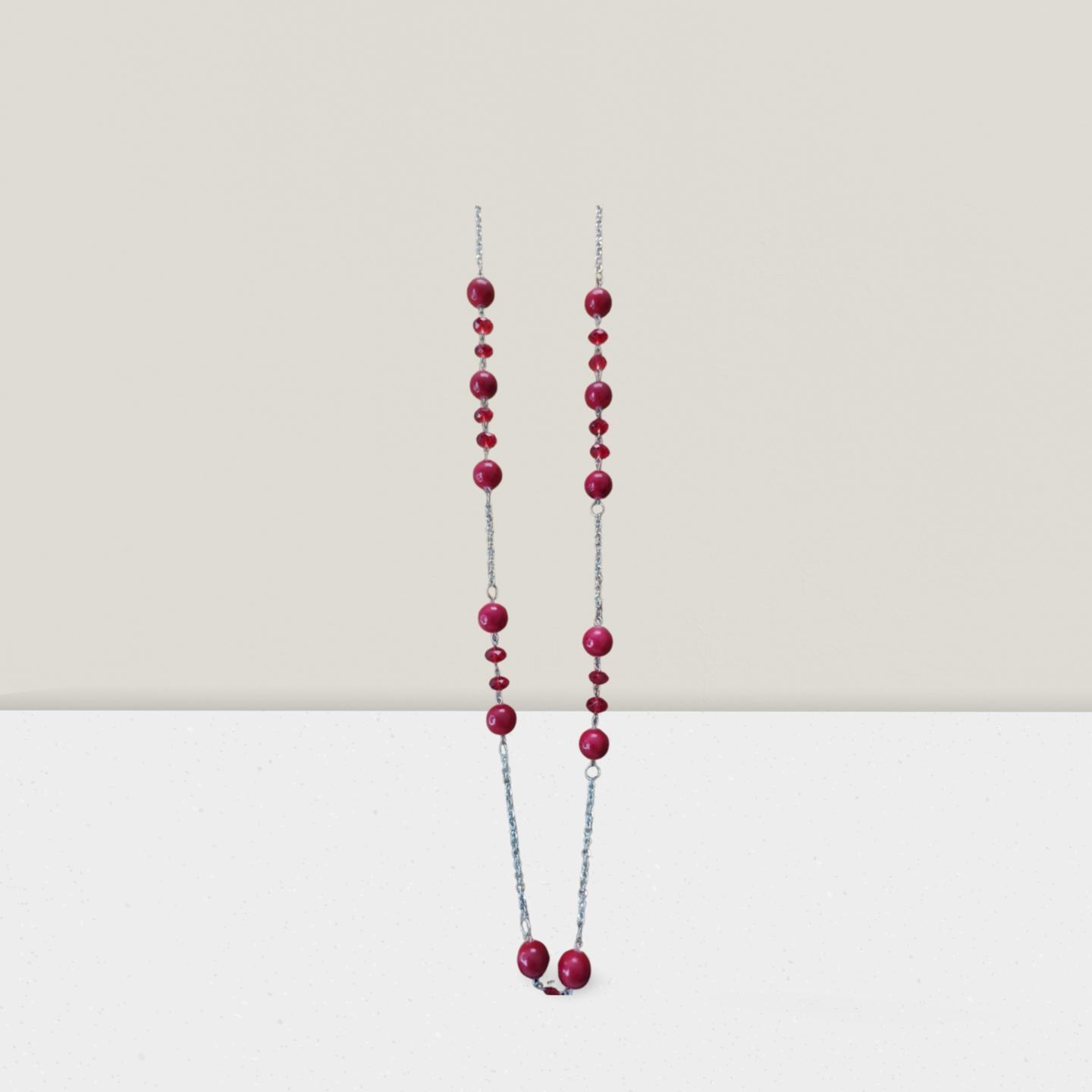 Collar larga bolitas