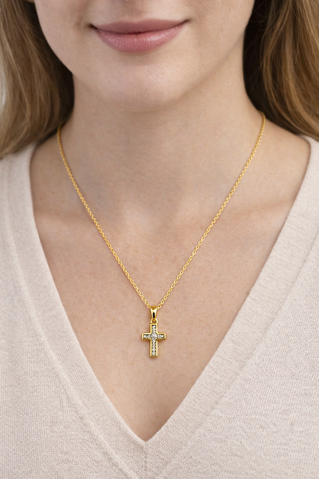 Stahlkette – Kreuz mit weißen Steinen