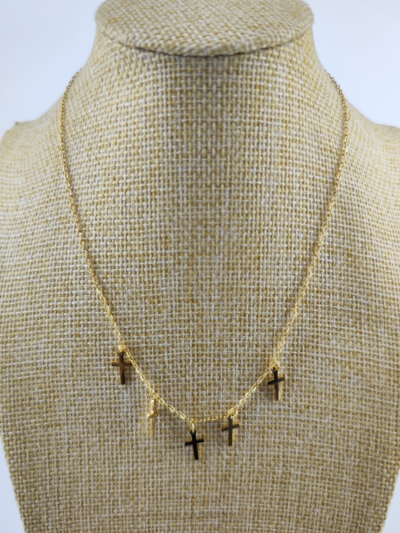 Stahlkette - Set aus Kreuzen