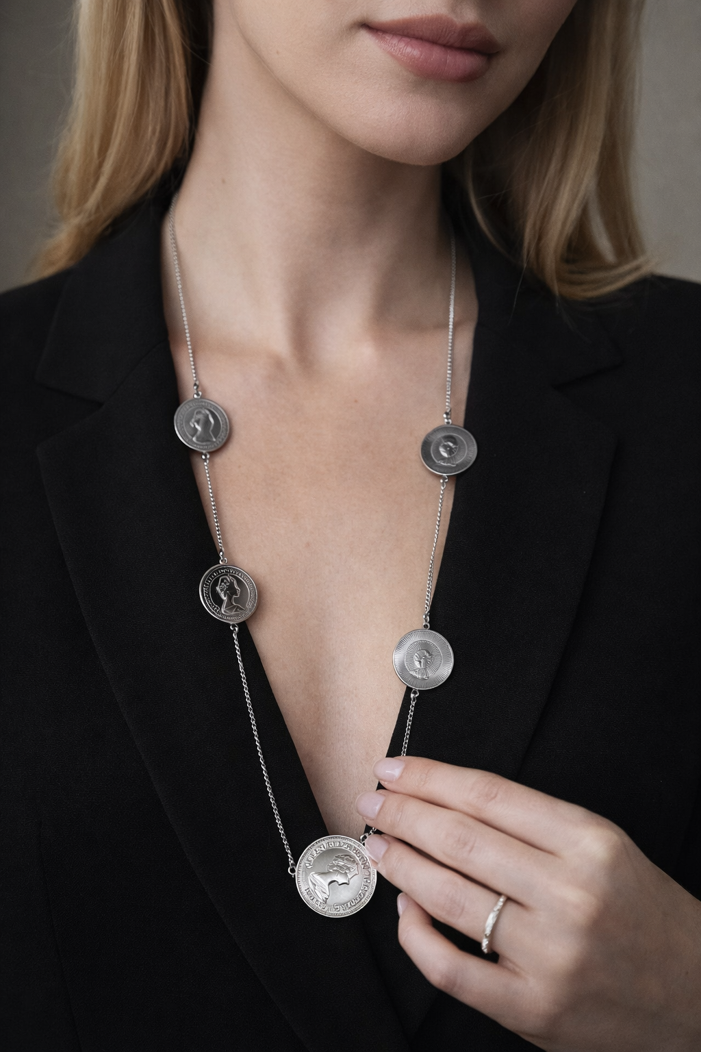 Collar de acero - Ensemble de medallón