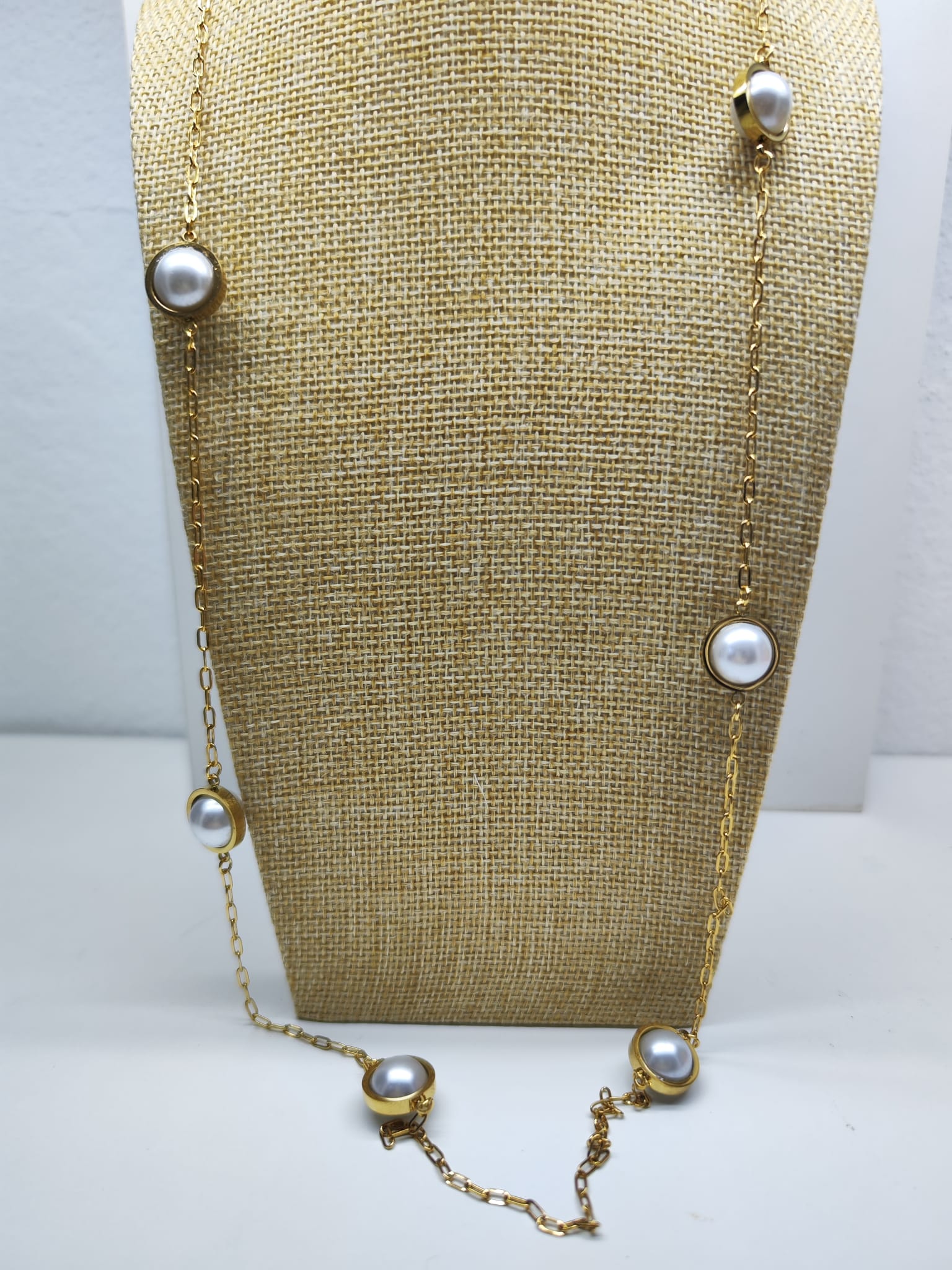 Collar acero largas - Bolitas blancas