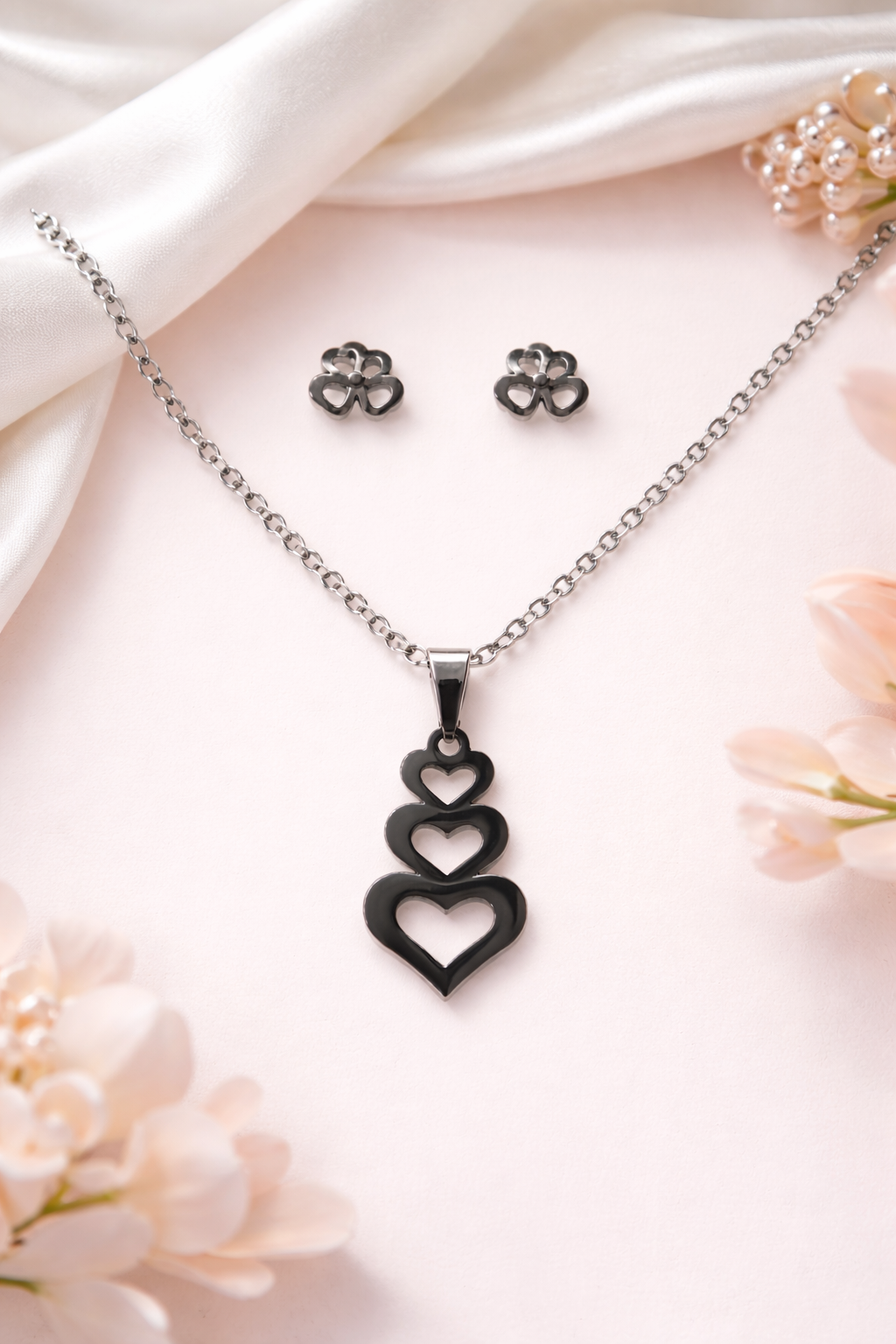 Conjunto plateado - Triple Corazon