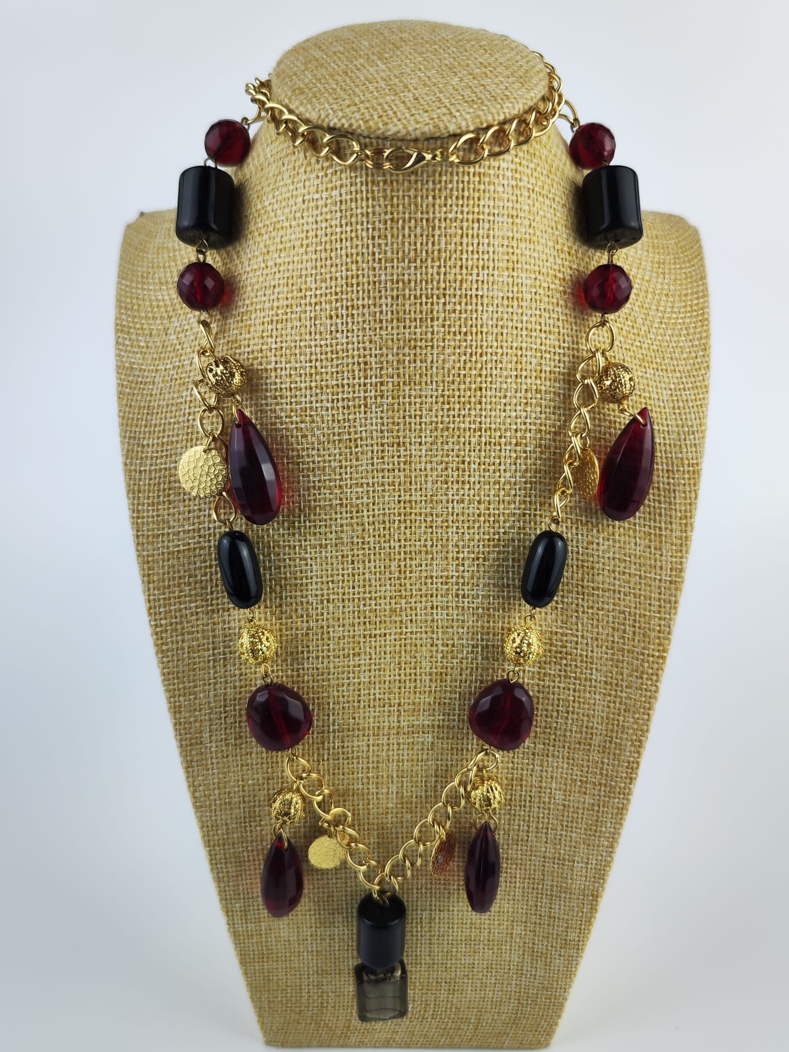 Lange Halskette – Klassische Perlen