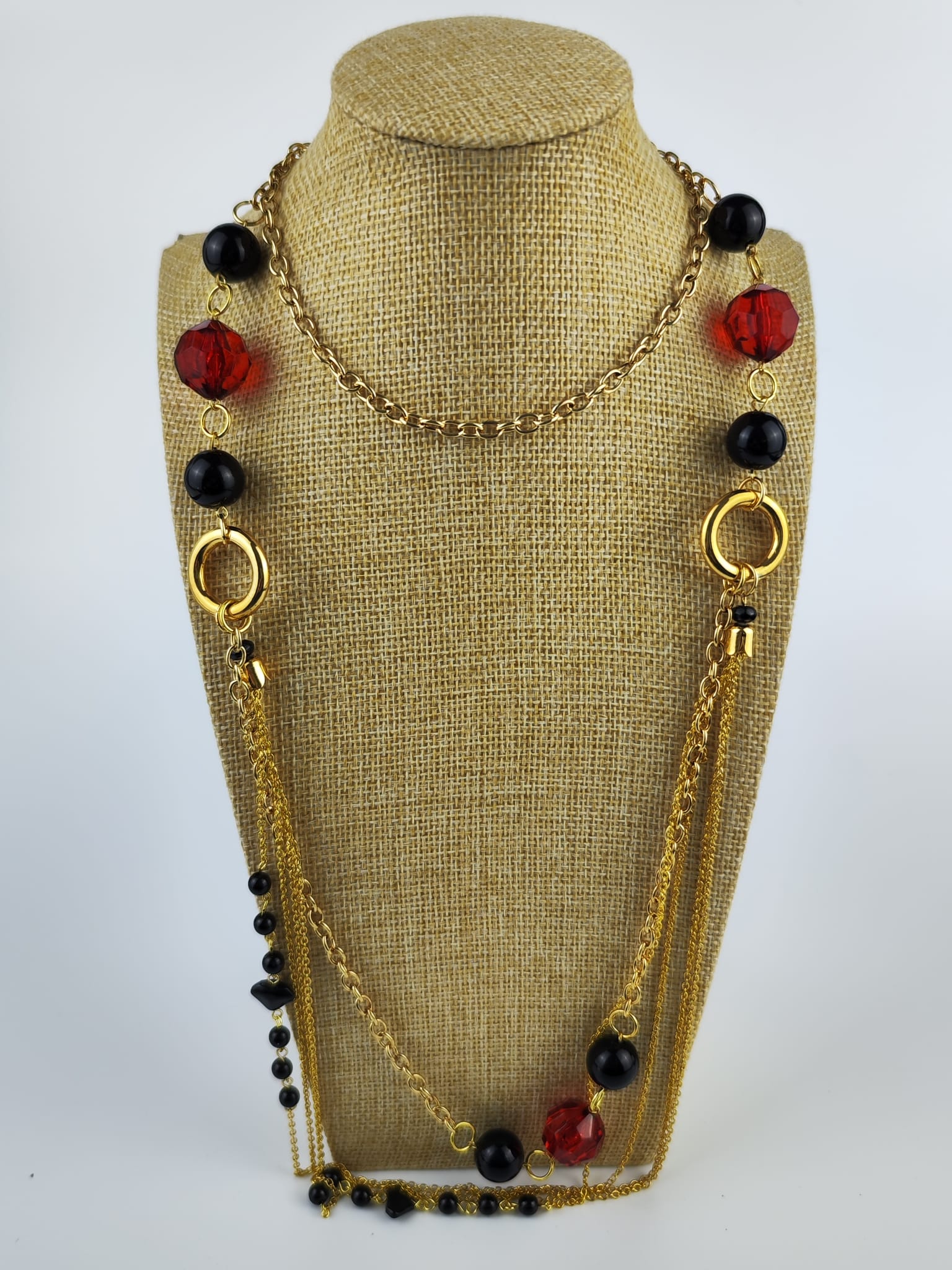 Lange Halskette – Modernes Ensemble