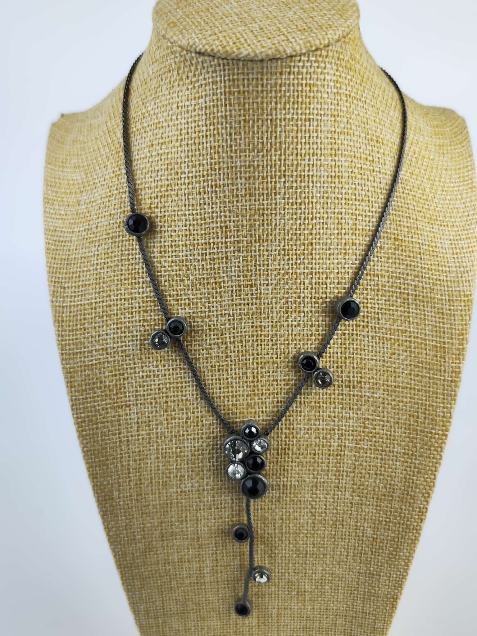 Collar con colgante  - Sale