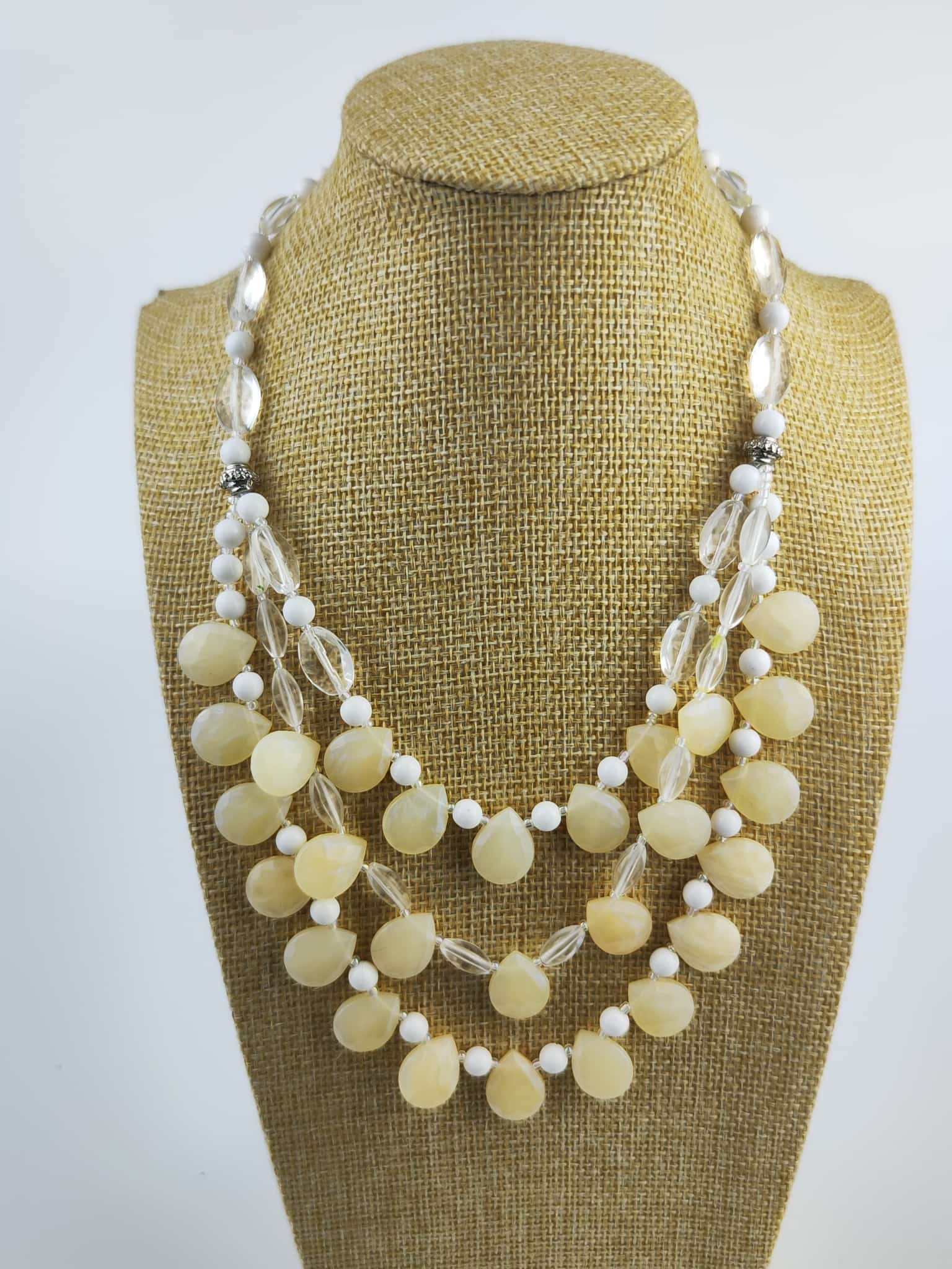 Collar - Sereno en blanco