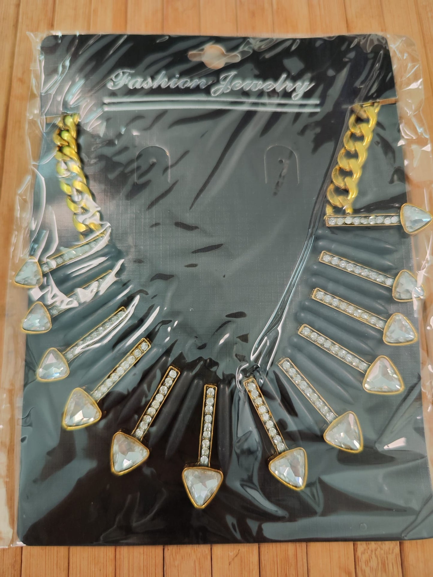 Collar cristal negro