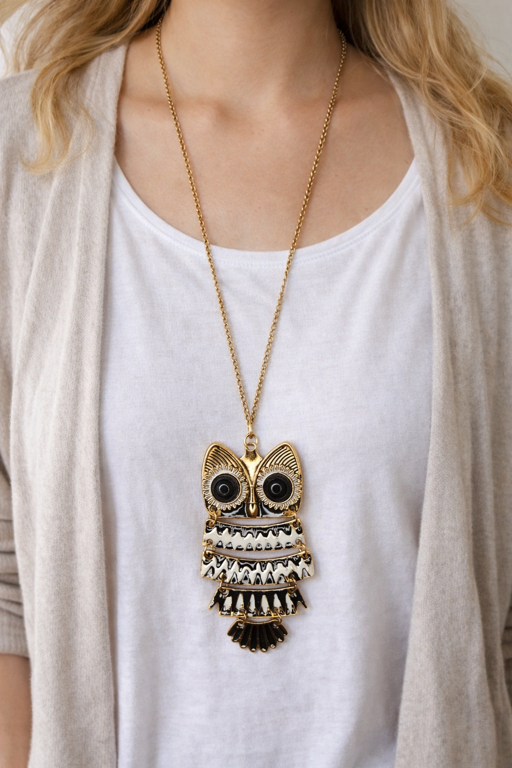 Collar larga - Bisuteria Buho grande dorado