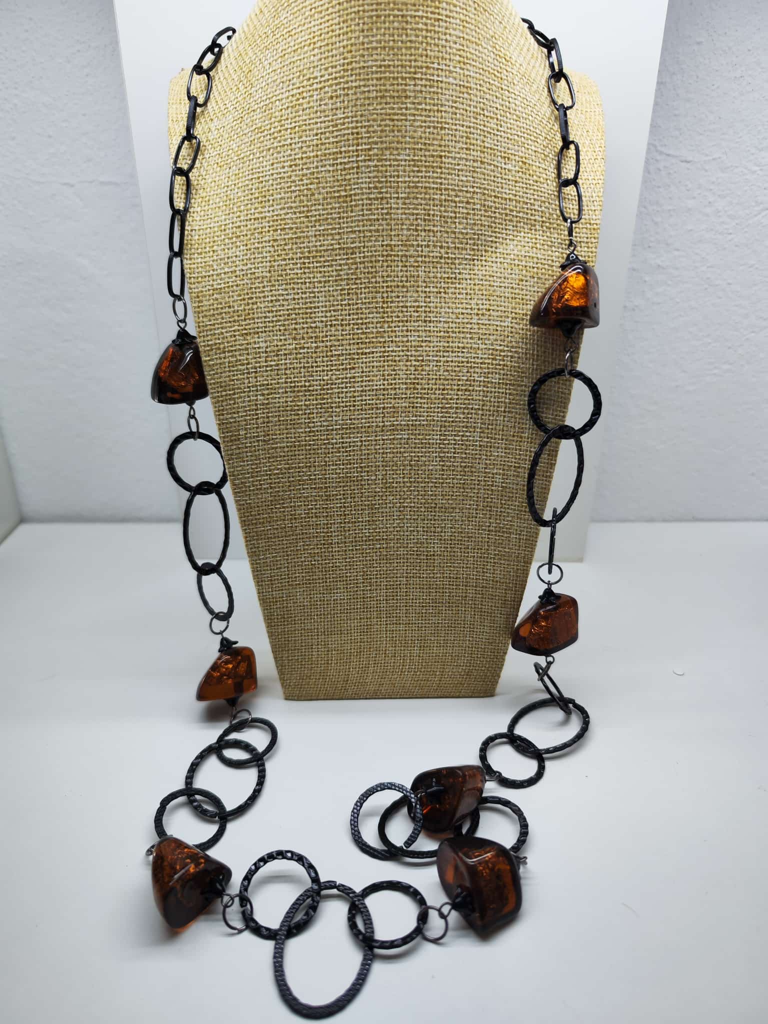 Collar larga - marrón