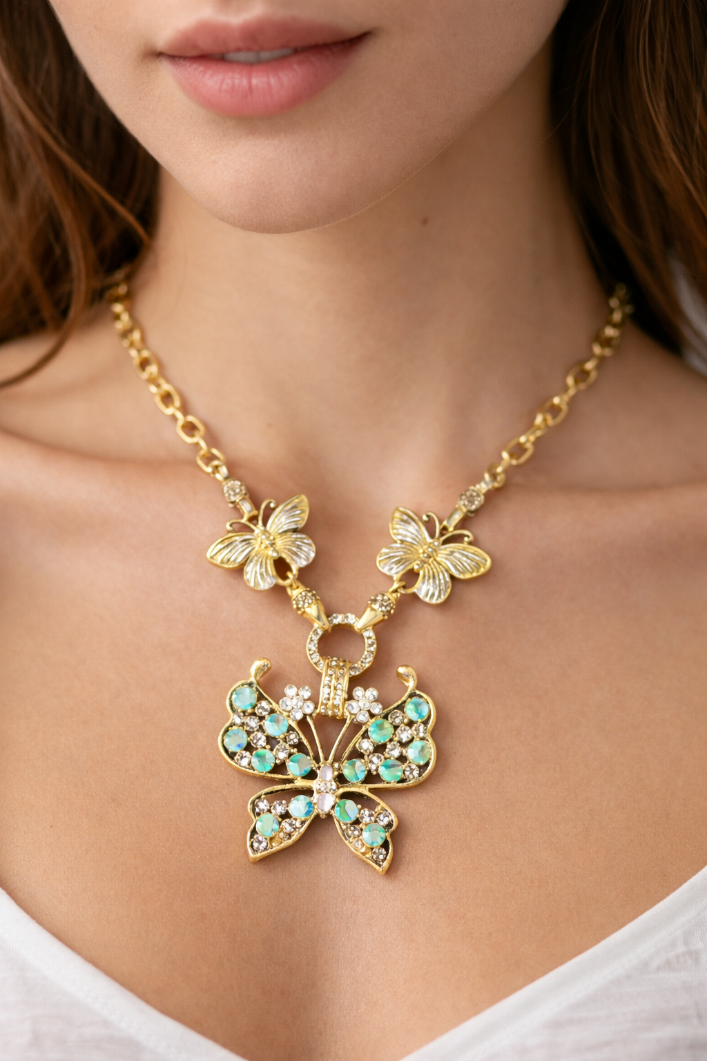 Collar mariposa azul