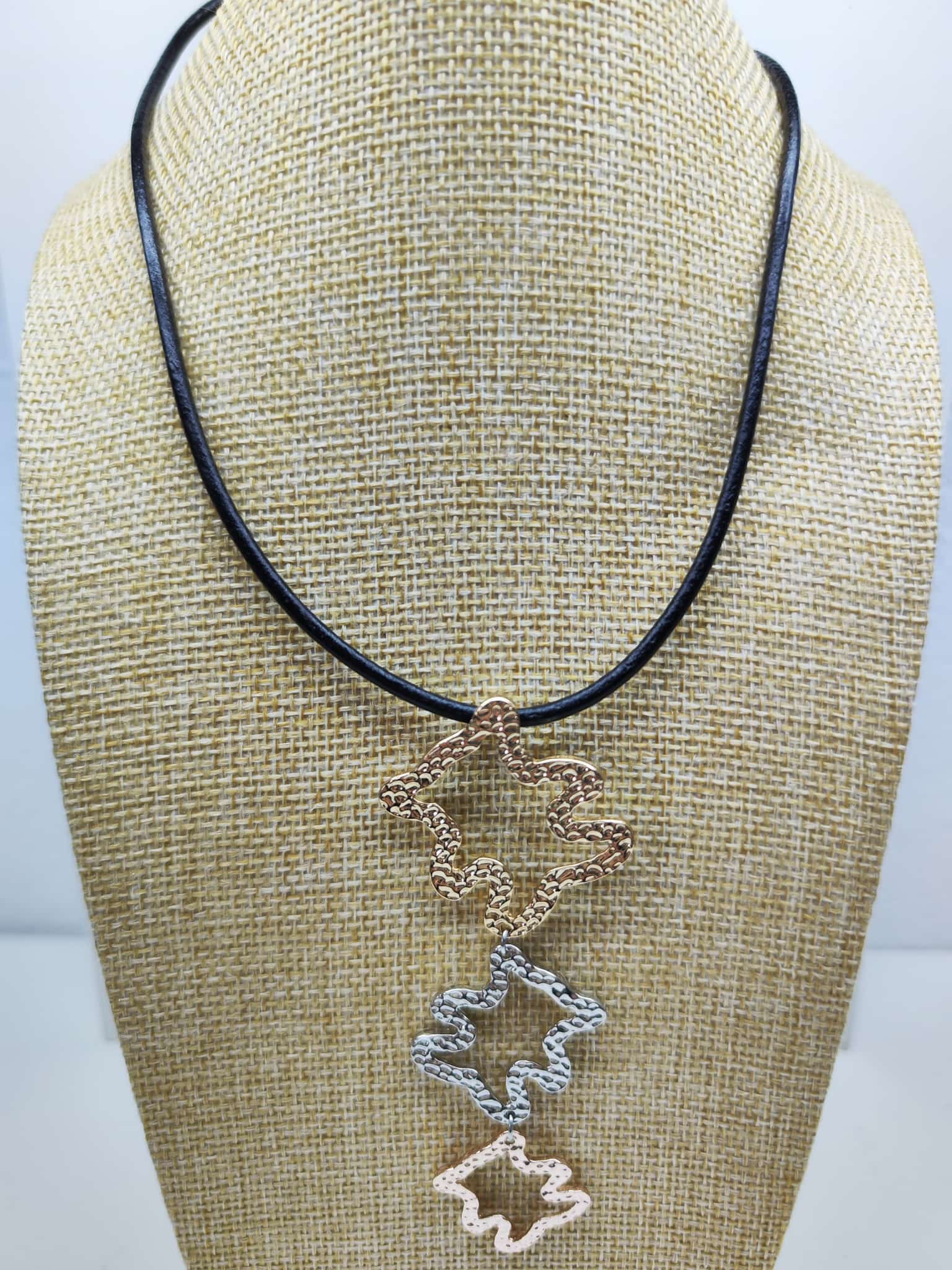 Collar con colgante - Oso triple dorado / plateado