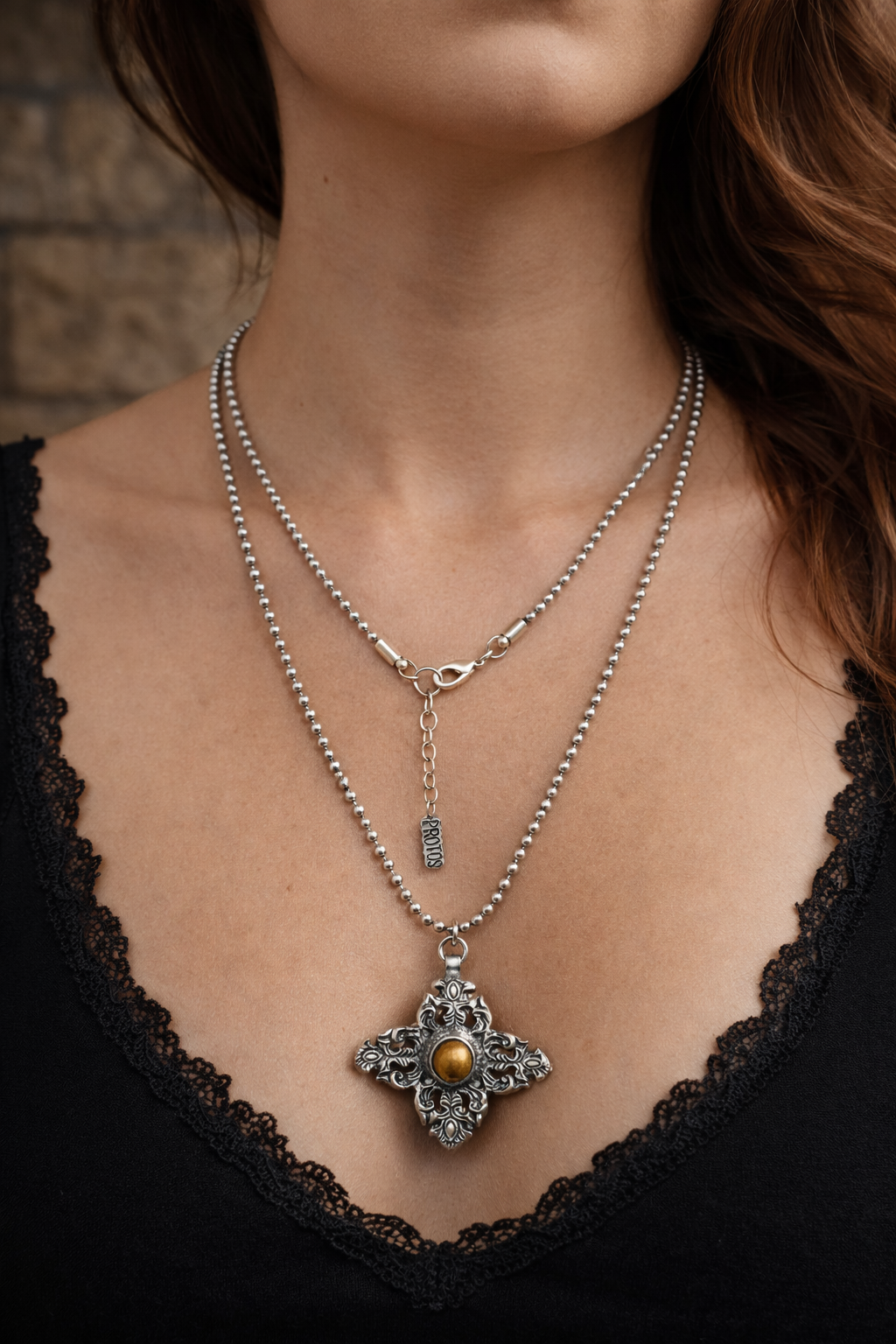 Collar larga - Cruz perla