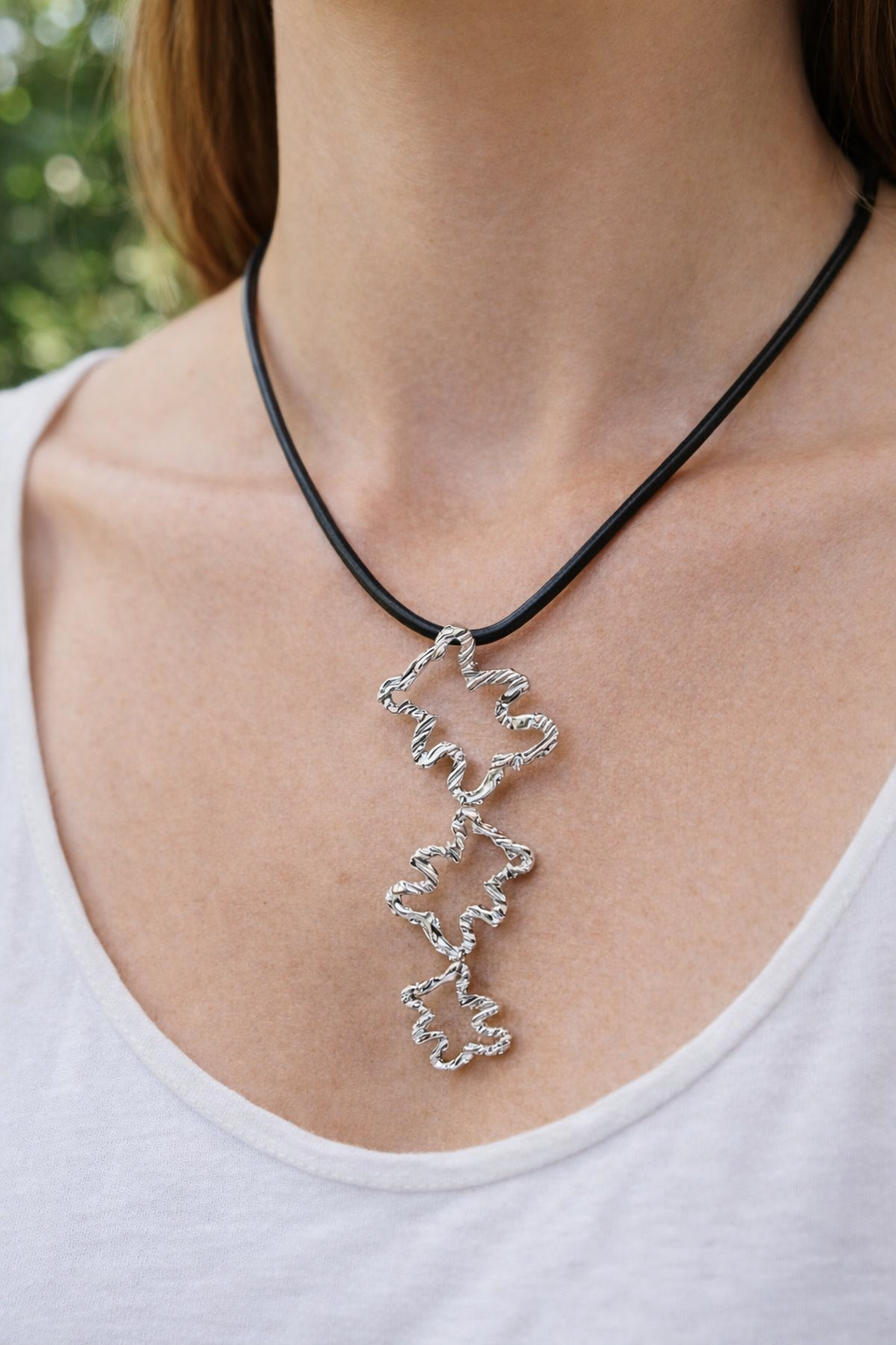 Halskette mit Anhänger – Doppelbär