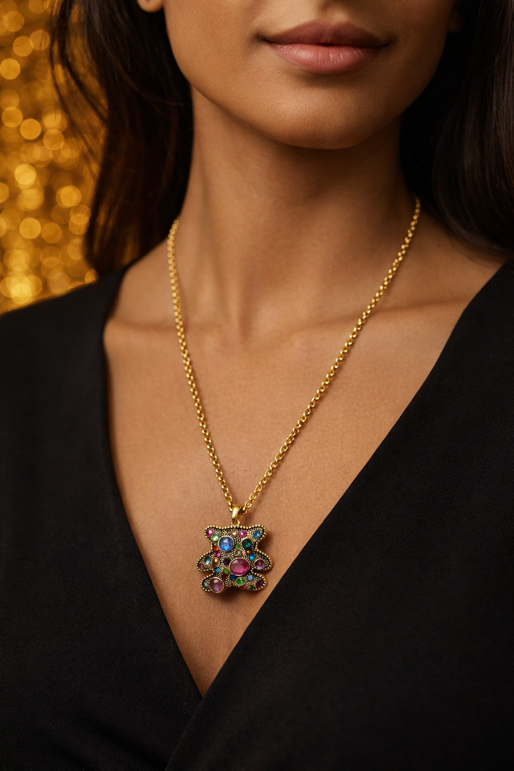 Halskette mit Anhänger – mehrfarbiger goldener Bär