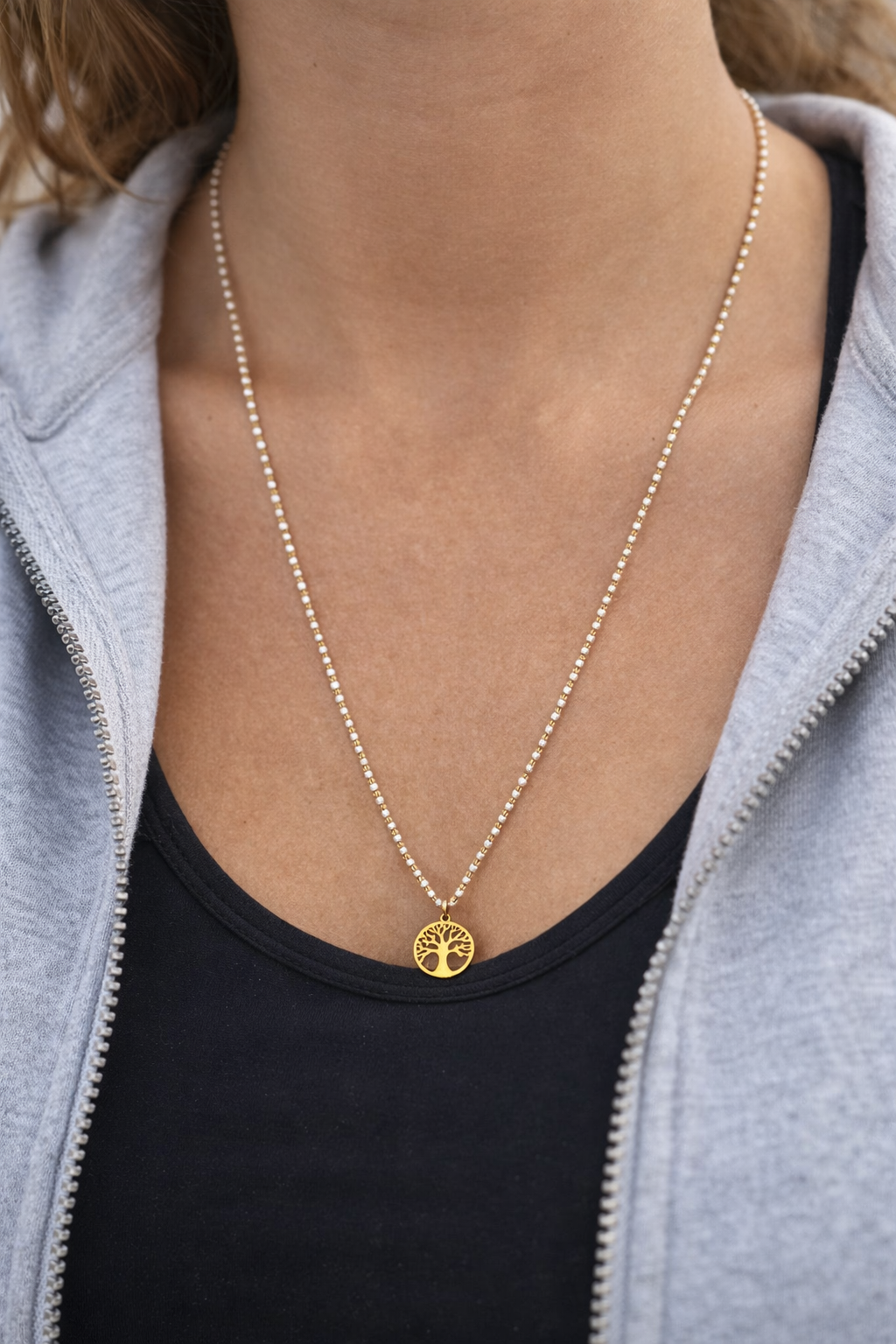 Collar larga - Arbol en blanco