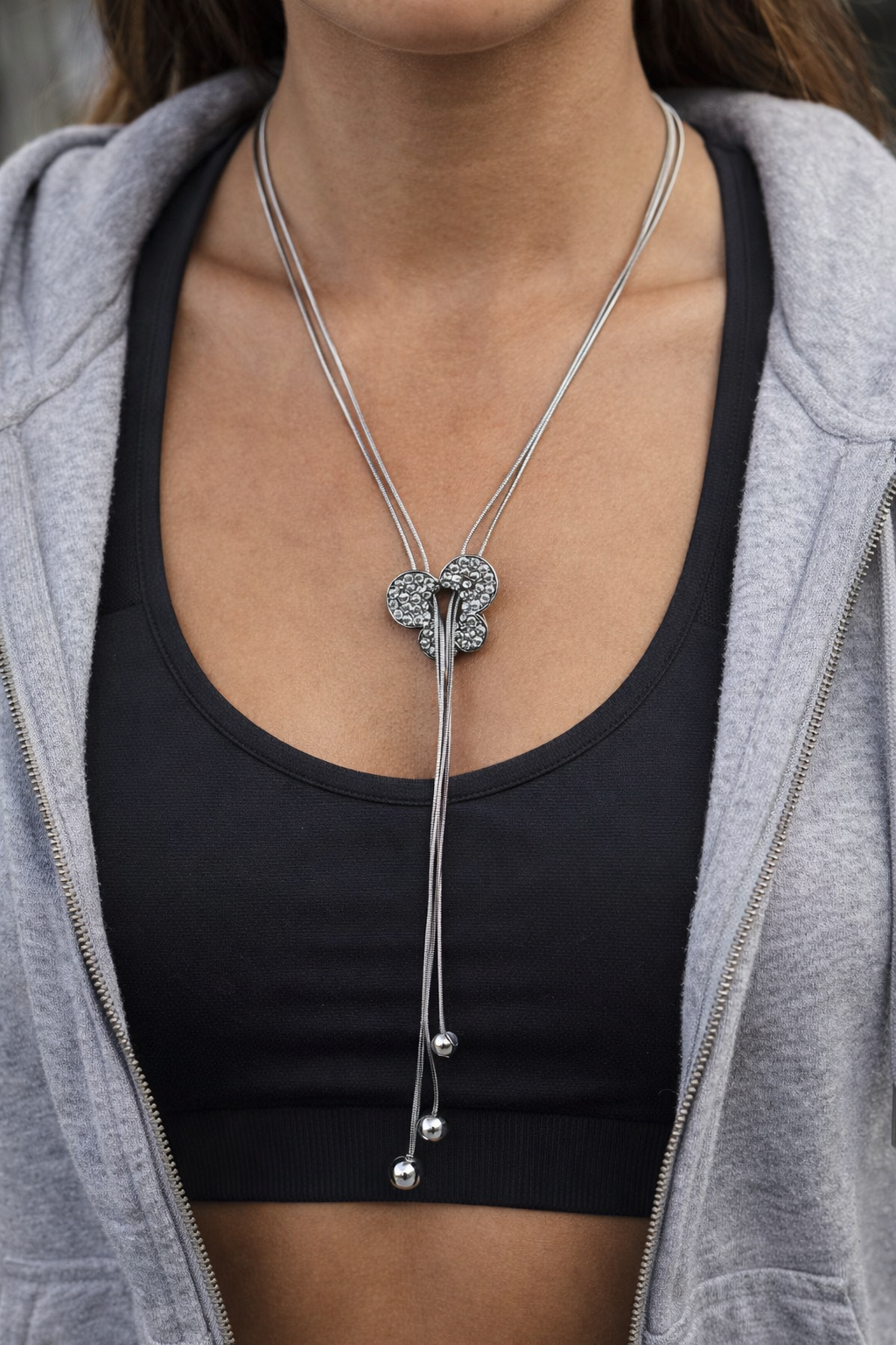 Collar larga - Fino con bolitas